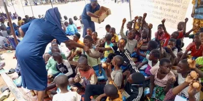 los-misioneros-que-devuelven-la-esperanza-a-ninos-ciegos-en-niger