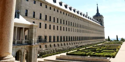 leon-xiv-la-biblia-y-santiago-protagonistas-de-los-cursos-de-verano-del-ceu